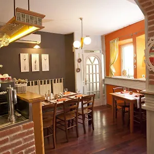 vanjaka.hotels-in-trogir.com/
